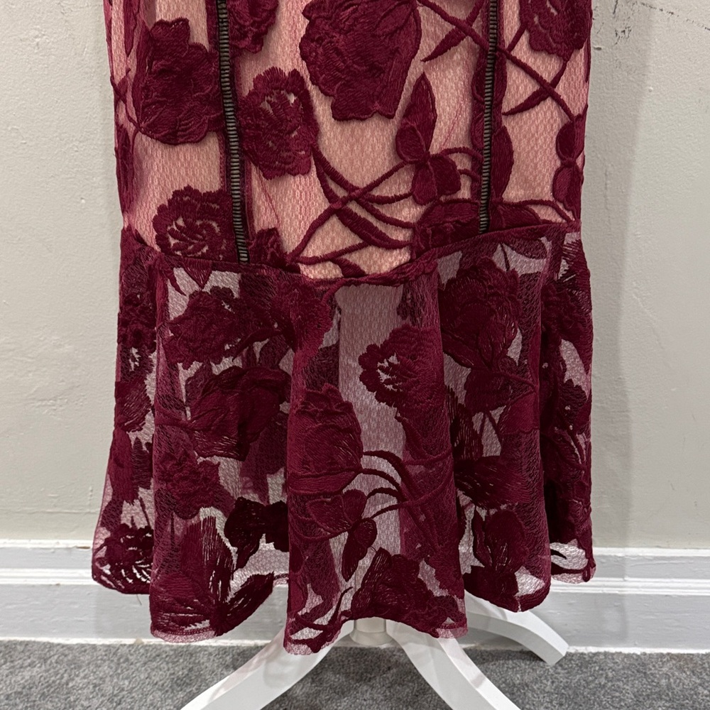 Lulu’s Burgundy Floral Lace Midi Dress – Size M - Picture 6 of 11